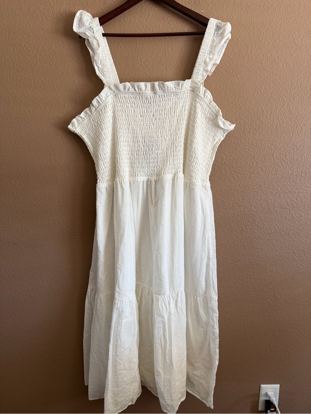 Eloquii White Smocked Dress with Ruffled Trim Size 26/28 NWT - Picture 2 of 12